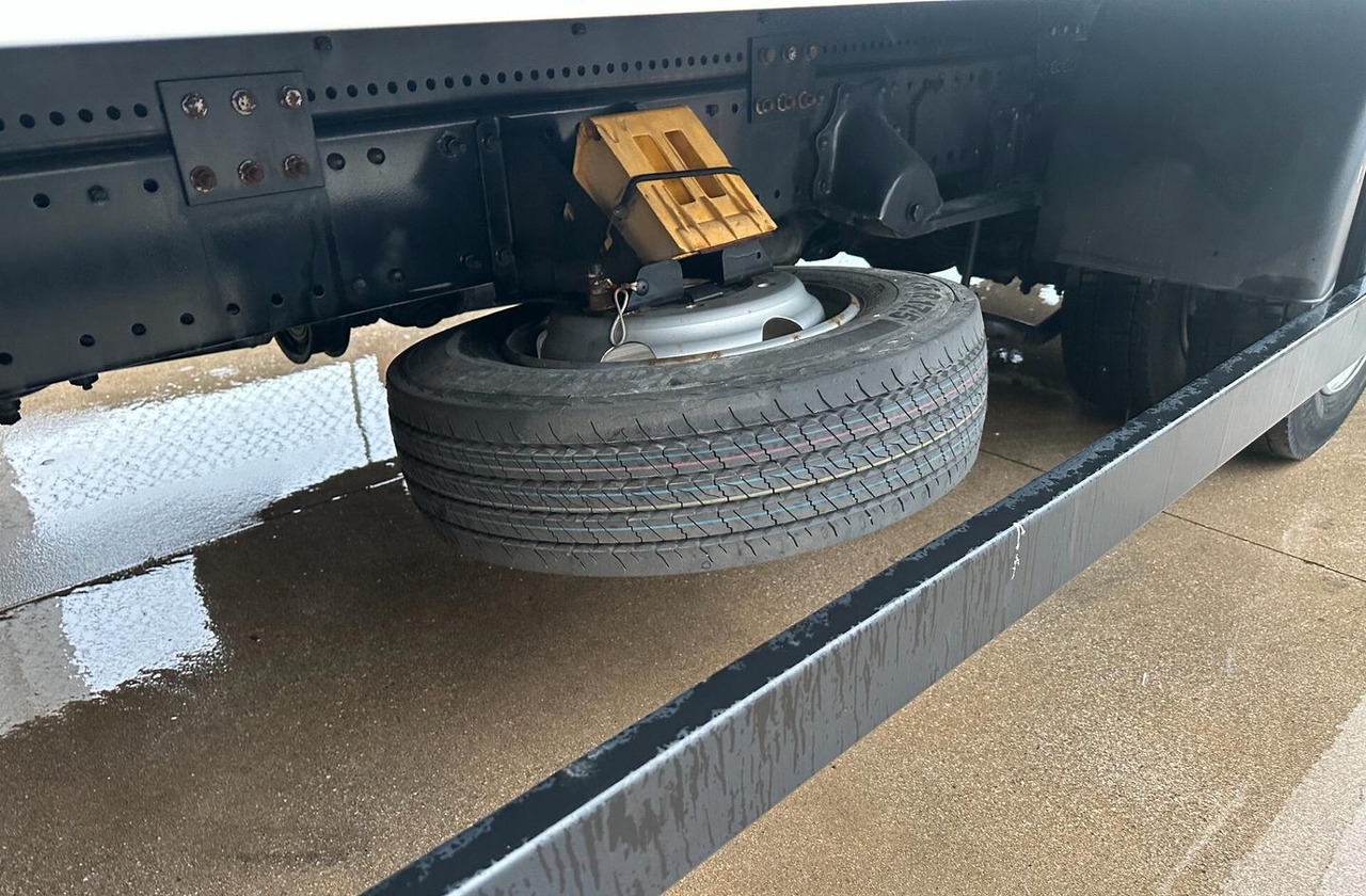 Man 8.220 FURGONE E SPONDA EURO 6 - Грузовик с закрытым кузовом: фото 5 Man 8.220 FURGONE E SPONDA EURO 6 - Грузовик с закрытым кузовом: фото 5