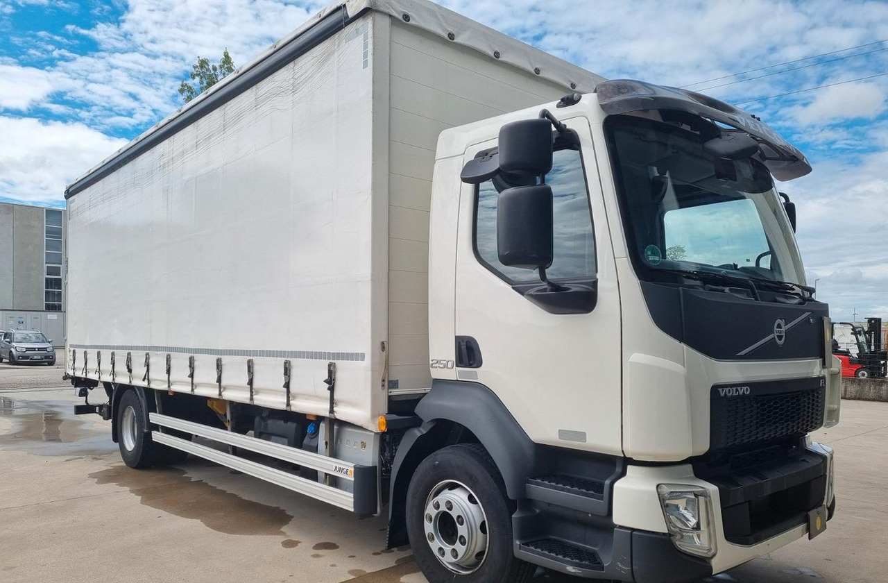 Volvo fl 250 euro 6 copri/scopri sponda - Тентованный грузовик: фото 3 Volvo fl 250 euro 6 copri/scopri sponda - Тентованный грузовик: фото 3