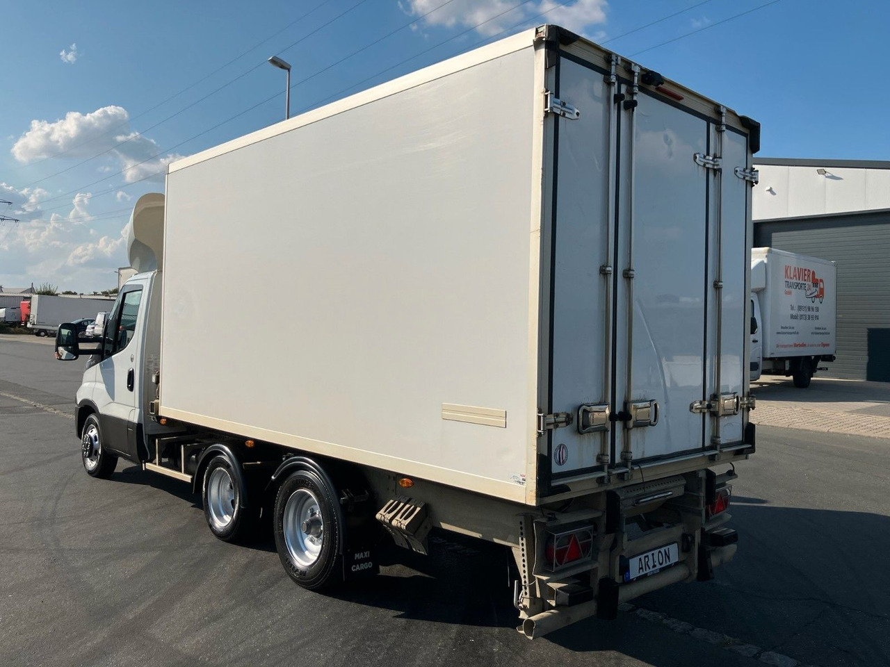 Iveco Daily 35C18 MAXICARGO Kühlkoffer/CARRIER/AC/EU6 Iveco Daily 35C18 MAXICARGO Kühlkoffer/CARRIER/AC/EU6 - Фургон-рефрижератор: фото 3 Iveco Daily 35C18 MAXICARGO Kühlkoffer/CARRIER/AC/EU6 Iveco Daily 35C18 MAXICARGO Kühlkoffer/CARRIER/AC/EU6 - Фургон-рефрижератор: фото 3