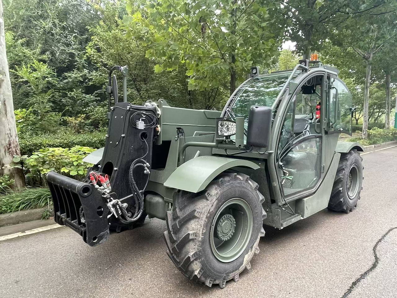 JIELI JL7030 I am looking for a distributor:) - Телескопический погрузчик: фото 4 JIELI JL7030 I am looking for a distributor:) - Телескопический погрузчик: фото 4