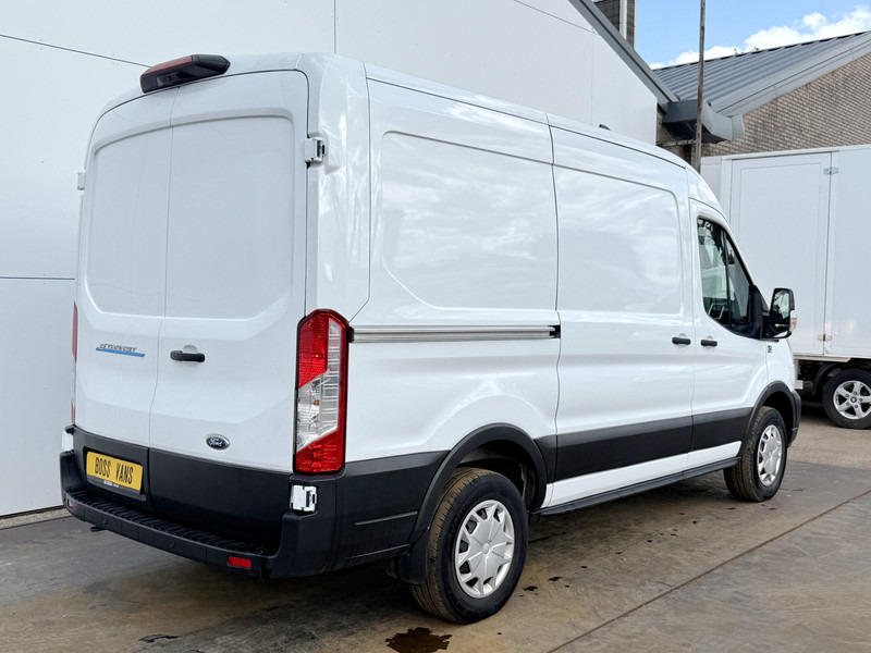 Ford E-Transit 75kWh 184PK 390 Elektrisch 75kWh 334km WLTP BEV Snelladen L2H2 Climate Control Tacho Carplay Camera Stoelverwarming Parkeersensoren voor achter - Цельнометаллический фургон, Электрический фургон: фото 3 Ford E-Transit 75kWh 184PK 390 Elektrisch 75kWh 334km WLTP BEV Snelladen L2H2 Climate Control Tacho Carplay Camera Stoelverwarming Parkeersensoren voor achter - Цельнометаллический фургон, Электрический фургон: фото 3