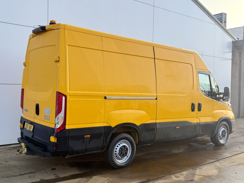 Iveco Daily 35S16 2.3 Automaat L2H2 Oprijplaat Trekhaak Climate Control Cruise Control Lucht Geveerde Stoel - Цельнометаллический фургон: фото 3 Iveco Daily 35S16 2.3 Automaat L2H2 Oprijplaat Trekhaak Climate Control Cruise Control Lucht Geveerde Stoel - Цельнометаллический фургон: фото 3