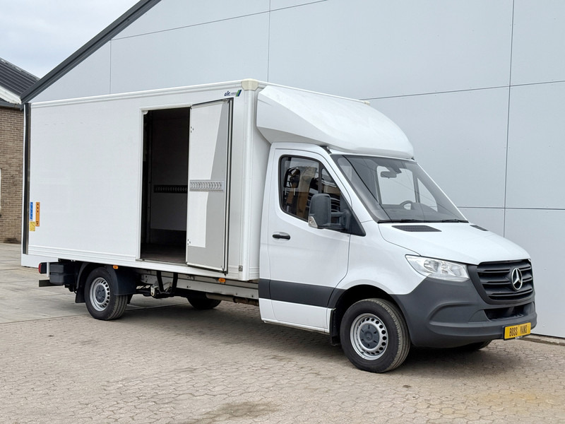 Mercedes-Benz Sprinter 315 1.9 CDI Automaat Laadklep Airco Cruise Control Carplay Bakwagen Meubelbak Koffer - Фургон с закрытым кузовом: фото 5 Mercedes-Benz Sprinter 315 1.9 CDI Automaat Laadklep Airco Cruise Control Carplay Bakwagen Meubelbak Koffer - Фургон с закрытым кузовом: фото 5