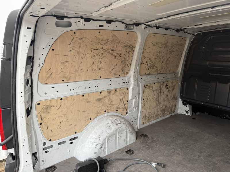 Легковой фургон, Электрический фургон Mercedes-Benz eVito 112 Elektrisch 66kWh 280km WLTP Snelladen Climate Control Camera Parkeersensoren voor achter Stoelverwarming: фото 13 Легковой фургон, Электрический фургон Mercedes-Benz eVito 112 Elektrisch 66kWh 280km WLTP Snelladen Climate Control Camera Parkeersensoren voor achter Stoelverwarming: фото 13