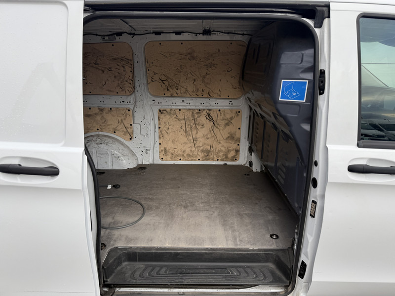 Легковой фургон, Электрический фургон Mercedes-Benz eVito 112 Elektrisch 66kWh 280km WLTP Snelladen Climate Control Camera Parkeersensoren voor achter Stoelverwarming: фото 10 Легковой фургон, Электрический фургон Mercedes-Benz eVito 112 Elektrisch 66kWh 280km WLTP Snelladen Climate Control Camera Parkeersensoren voor achter Stoelverwarming: фото 10