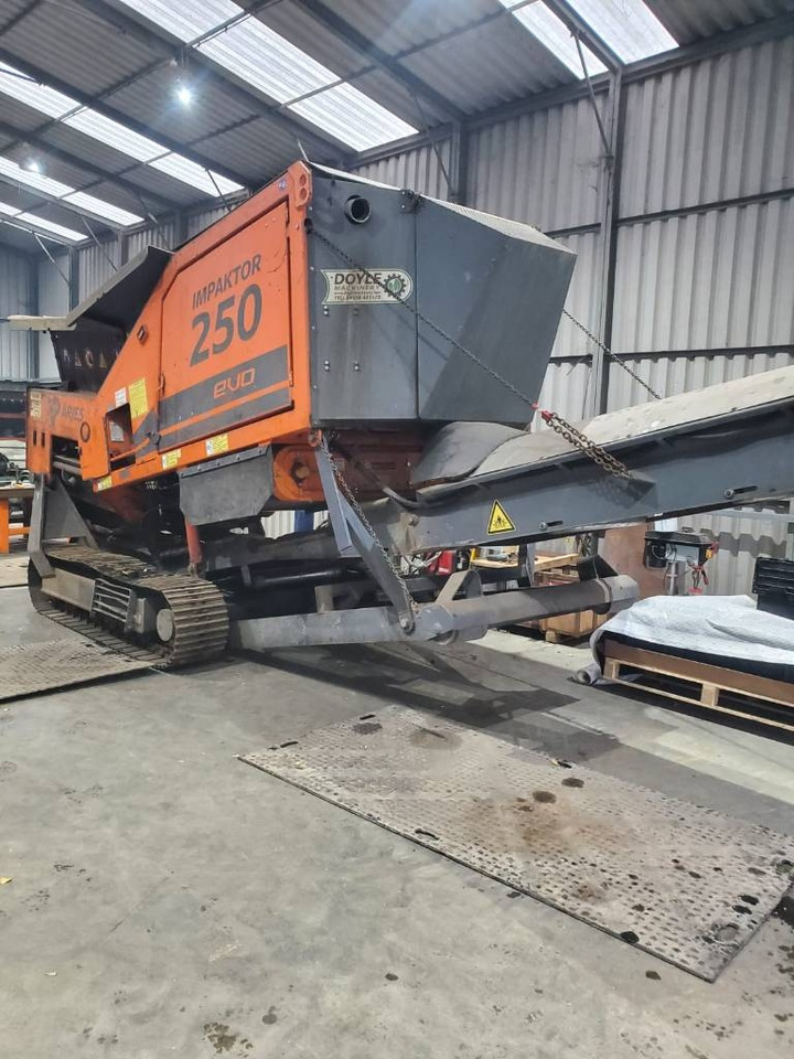 Arjes 250 Evo - Мобильная дробилка: фото 3 Arjes 250 Evo - Мобильная дробилка: фото 3