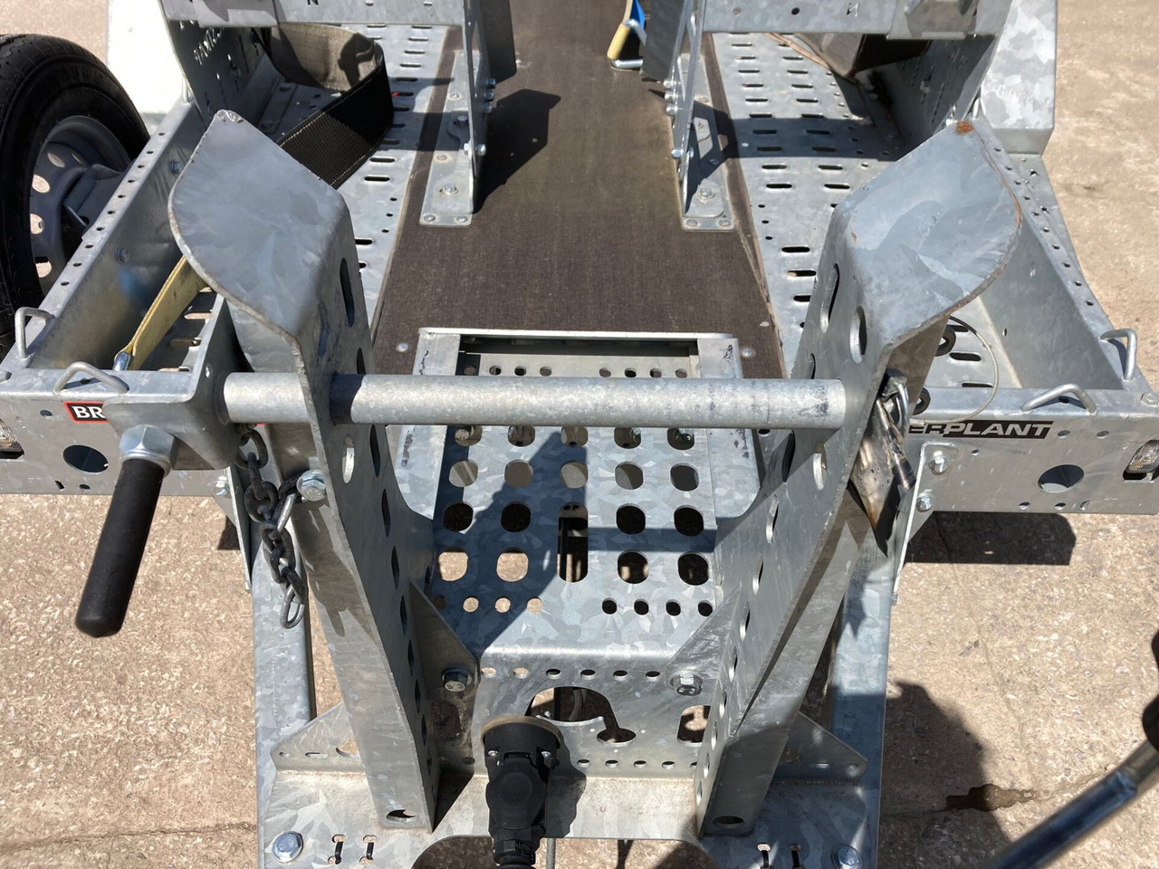 Прицеп для спецтехники Brian James Trailers T-02-T: фото 12 Прицеп для спецтехники Brian James Trailers T-02-T: фото 12