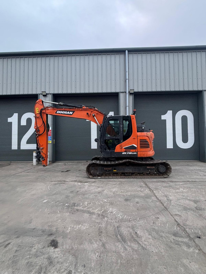 Doosan DX140LCR - Гусеничный экскаватор: фото 2 Doosan DX140LCR - Гусеничный экскаватор: фото 2