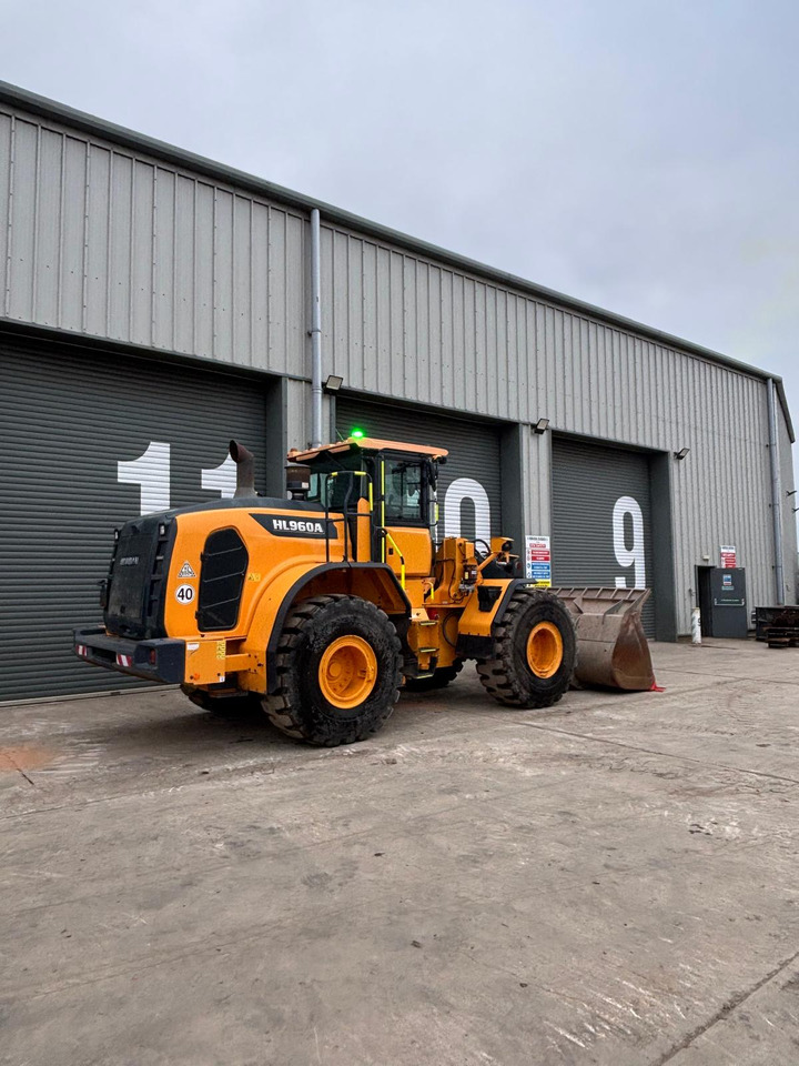 Hyundai HL960A - Колёсный погрузчик: фото 5 Hyundai HL960A - Колёсный погрузчик: фото 5