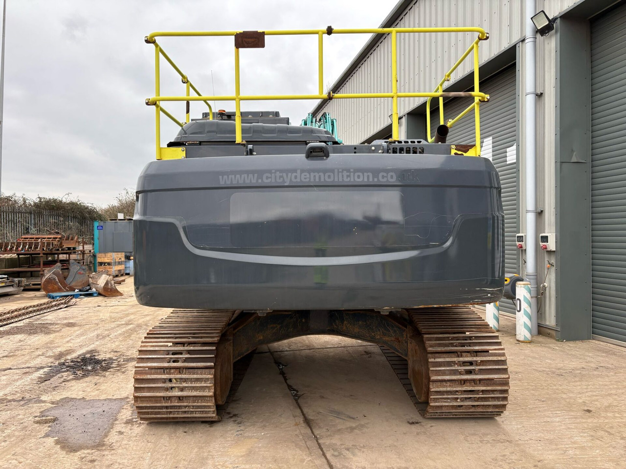 Kobelco SK300LC-10E - Гусеничный экскаватор: фото 4 Kobelco SK300LC-10E - Гусеничный экскаватор: фото 4