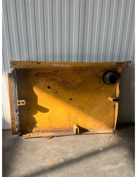 Liebherr A904 Li/A904C Li/R904/R904C - Бампер: фото 1 Liebherr A904 Li/A904C Li/R904/R904C - Бампер: фото 1