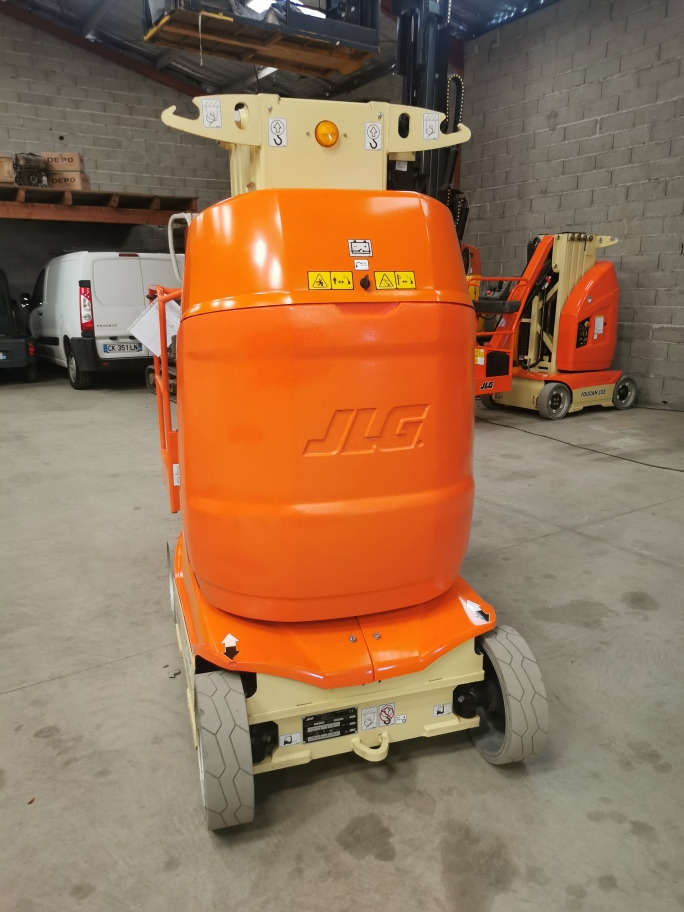 JLG Toucan 10E - Вертикальный мачтовый подъемник: фото 2 JLG Toucan 10E - Вертикальный мачтовый подъемник: фото 2