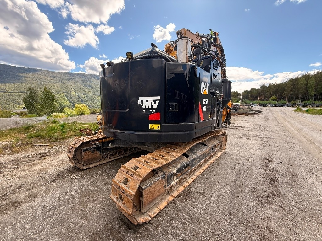 CAT 325 FL CR - Экскаватор: фото 5 CAT 325 FL CR - Экскаватор: фото 5