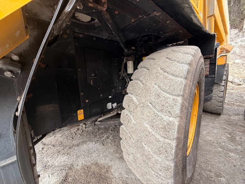 Карьерный самосвал Komatsu HD 405 - 8E0: фото 45