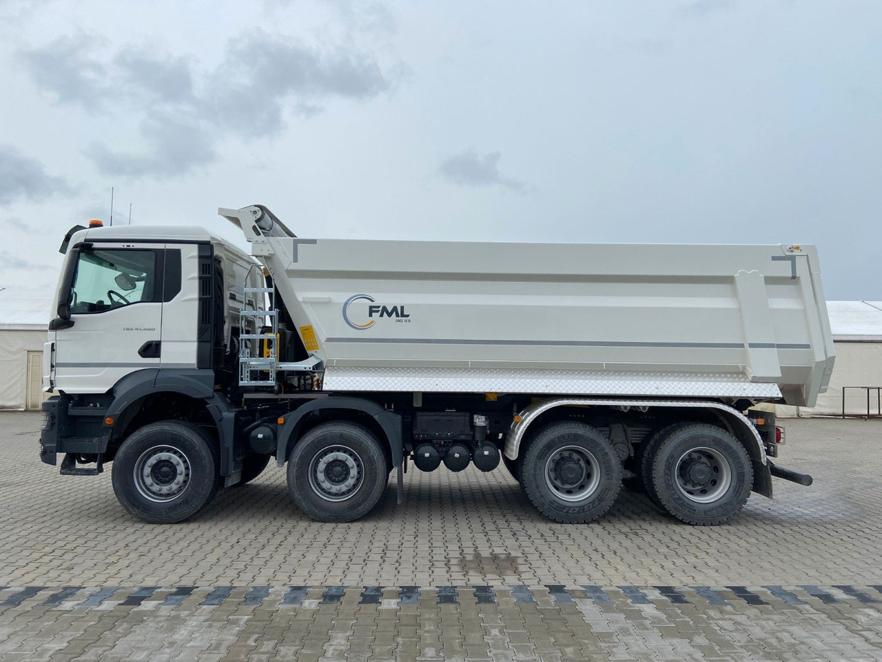MAN TGS 41.400 8x4 EURO2 FML KIPPER 21M3 - Самосвал: фото 4 MAN TGS 41.400 8x4 EURO2 FML KIPPER 21M3 - Самосвал: фото 4