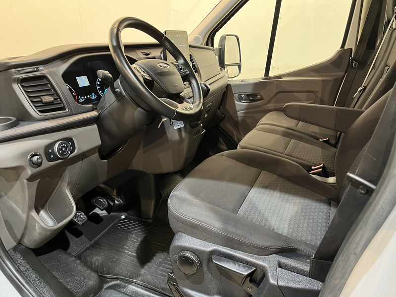 Ford Transit 2.0 TDCI L3H1 130 PK DC Dubbel Cabine Trend Open Laadbak / Euro 6 / Airco / Cruise Control / Trekhaak / CarPlay / 23.600 KM !! / BPM VRIJ !! - Малотоннажный бортовой грузовик, Грузопассажирский фургон: фото 5 Ford Transit 2.0 TDCI L3H1 130 PK DC Dubbel Cabine Trend Open Laadbak / Euro 6 / Airco / Cruise Control / Trekhaak / CarPlay / 23.600 KM !! / BPM VRIJ !! - Малотоннажный бортовой грузовик, Грузопассажирский фургон: фото 5