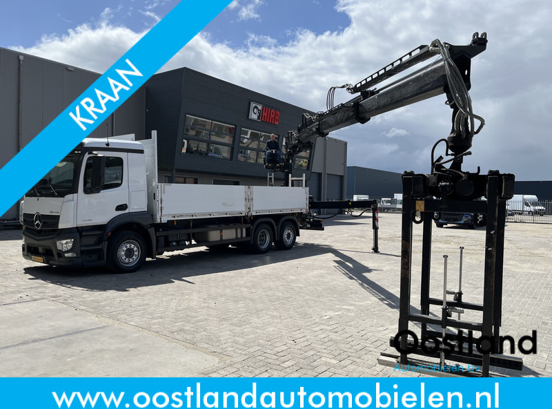 Mercedes-Benz ANTOS 2546 6X2 Bouwstoffenauto / Open laadbak vv KRAAN MKG HLK 221-3 met Palletklem - Грузовик бортовой/ Платформа, Автоманипулятор: фото 1 Mercedes-Benz ANTOS 2546 6X2 Bouwstoffenauto / Open laadbak vv KRAAN MKG HLK 221-3 met Palletklem - Грузовик бортовой/ Платформа, Автоманипулятор: фото 1