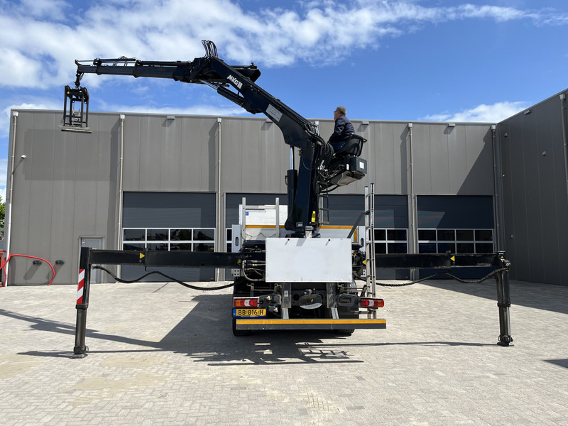 Mercedes-Benz ANTOS 2546 6X2 Bouwstoffenauto / Open laadbak vv KRAAN MKG HLK 221-3 met Palletklem - Грузовик бортовой/ Платформа, Автоманипулятор: фото 4 Mercedes-Benz ANTOS 2546 6X2 Bouwstoffenauto / Open laadbak vv KRAAN MKG HLK 221-3 met Palletklem - Грузовик бортовой/ Платформа, Автоманипулятор: фото 4