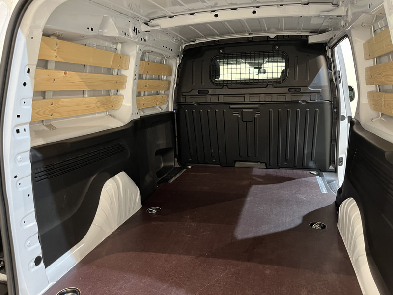 Легковой фургон, Электрический фургон Peugeot e-Partner Premium Long 50 kWh / 100% Elektrisch / Airco / Cruise Control / PDC / Navigatie / CarPlay/ 2.500 KM !!: фото 13