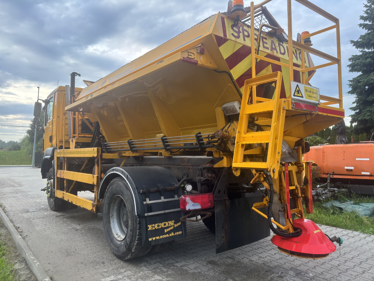 MAN TGM 18.250 4X4BB GRITTER/SPREADER/PLOUGH - Снегоуборочная машина: фото 3 MAN TGM 18.250 4X4BB GRITTER/SPREADER/PLOUGH - Снегоуборочная машина: фото 3