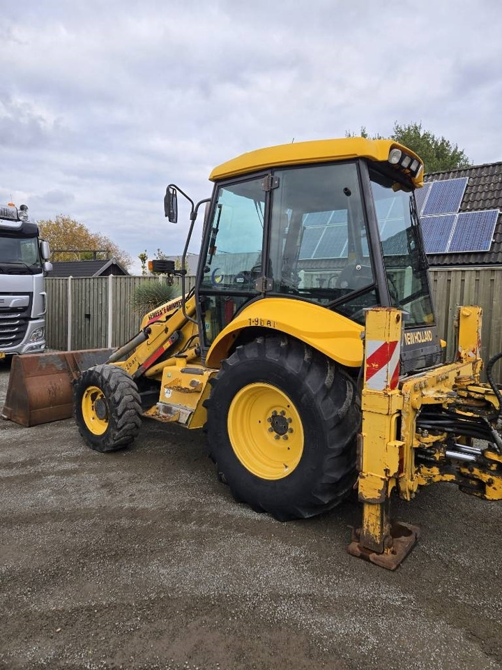 New Holland LB 95 B-4 PT - Экскаватор-погрузчик: фото 2 New Holland LB 95 B-4 PT - Экскаватор-погрузчик: фото 2