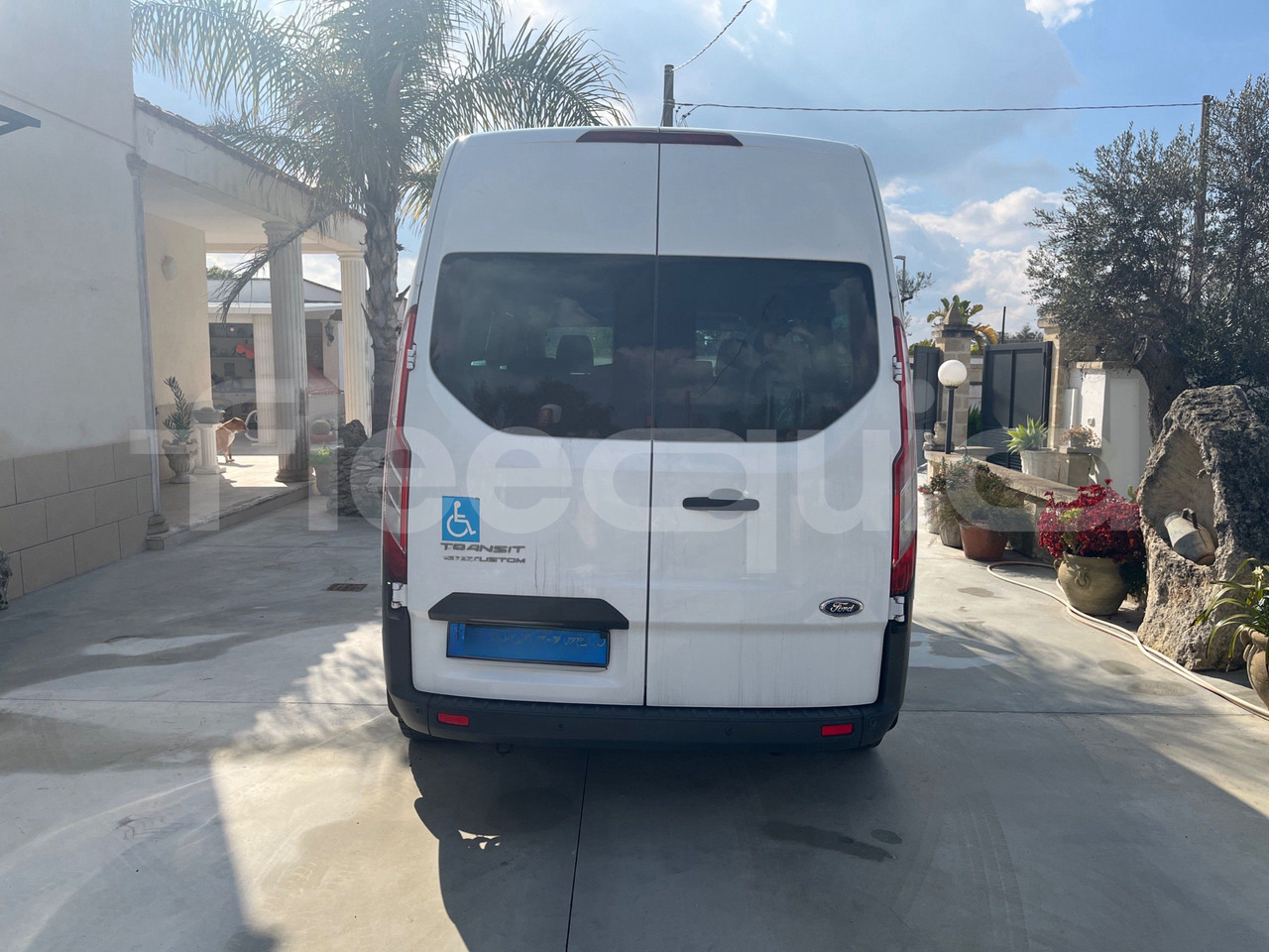 Ford Transit - Туристический автобус: фото 5 Ford Transit - Туристический автобус: фото 5