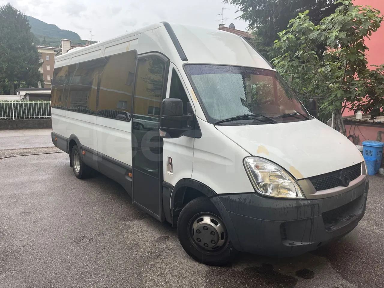 Iveco Daily - Микроавтобус, Пассажирский фургон: фото 1 Iveco Daily - Микроавтобус, Пассажирский фургон: фото 1
