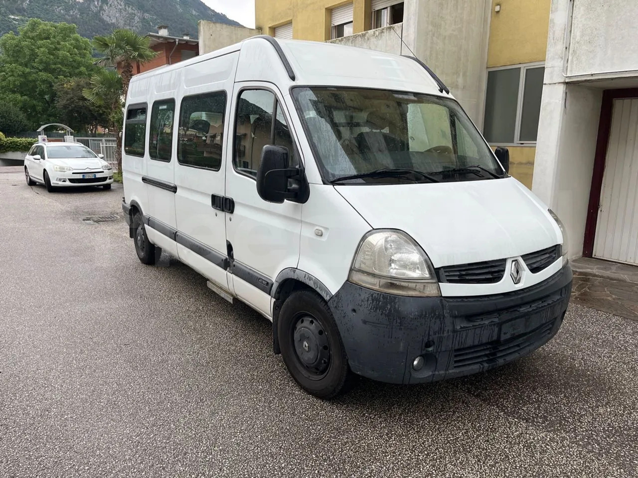 Renault Master - Микроавтобус, Пассажирский фургон: фото 1 Renault Master - Микроавтобус, Пассажирский фургон: фото 1