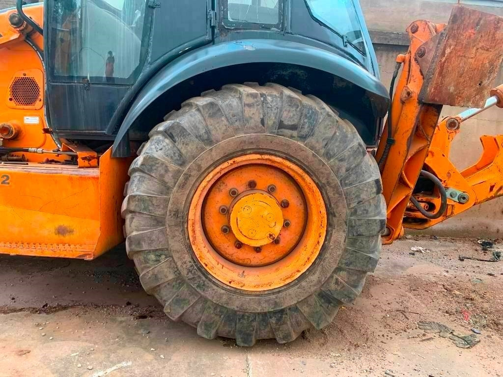 Case 580 M - Экскаватор-погрузчик: фото 4 Case 580 M - Экскаватор-погрузчик: фото 4