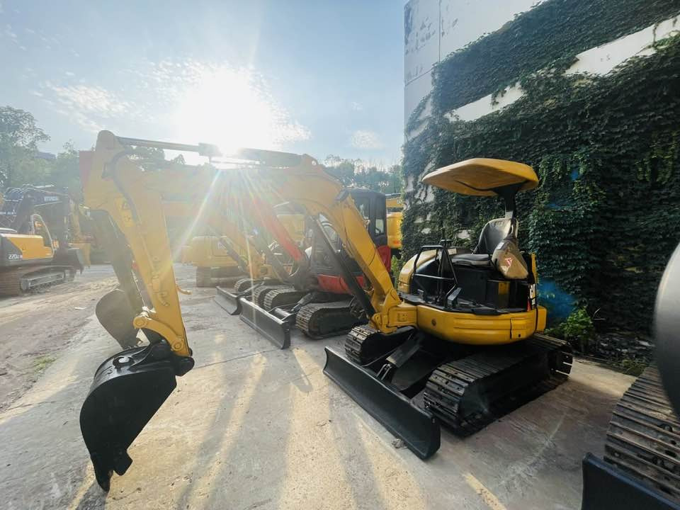 Caterpillar 303E CR - Мини-экскаватор: фото 1 Caterpillar 303E CR - Мини-экскаватор: фото 1