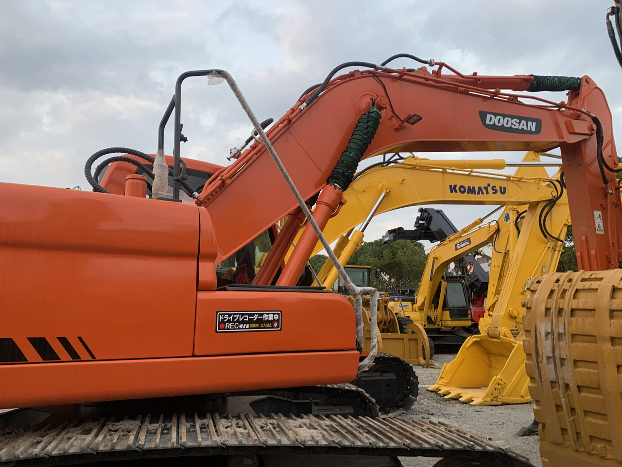 DOOSAN DX225LC - Колёсный экскаватор: фото 2 DOOSAN DX225LC - Колёсный экскаватор: фото 2