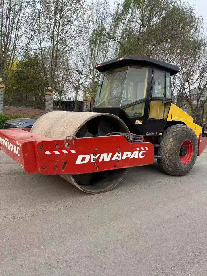 DYNAPAC CA610D - Дорожный каток: фото 1 DYNAPAC CA610D - Дорожный каток: фото 1