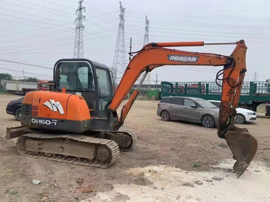 Doosan DH 60 - Мини-экскаватор: фото 2 Doosan DH 60 - Мини-экскаватор: фото 2