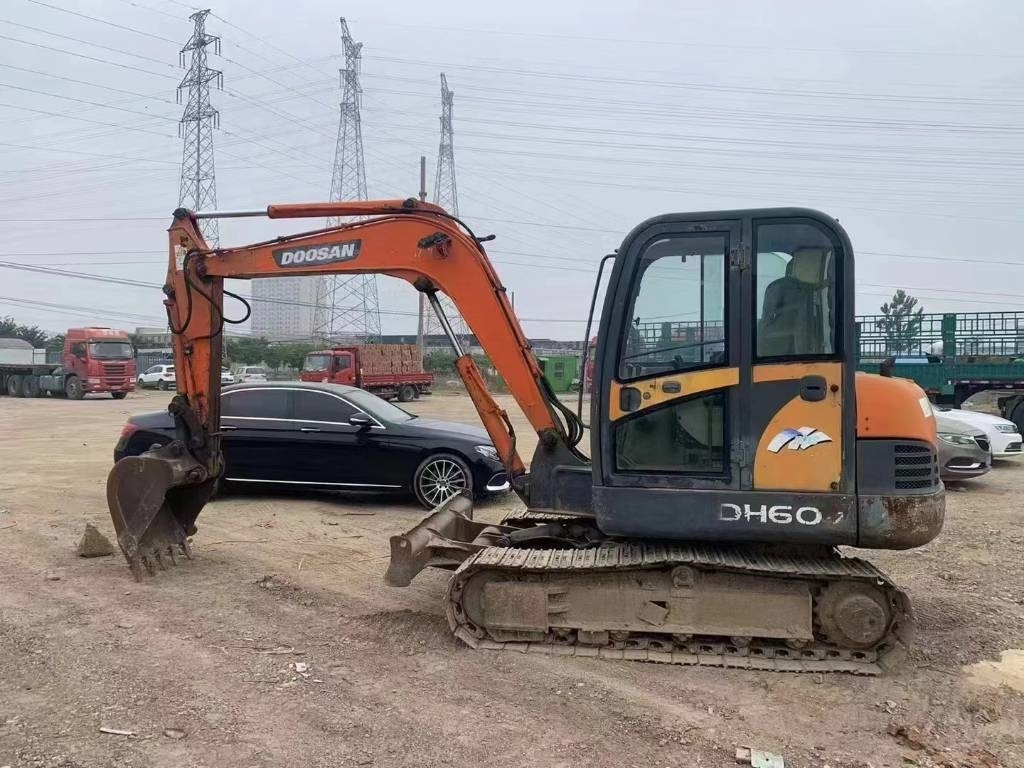 Doosan DH 60 - Мини-экскаватор: фото 1 Doosan DH 60 - Мини-экскаватор: фото 1