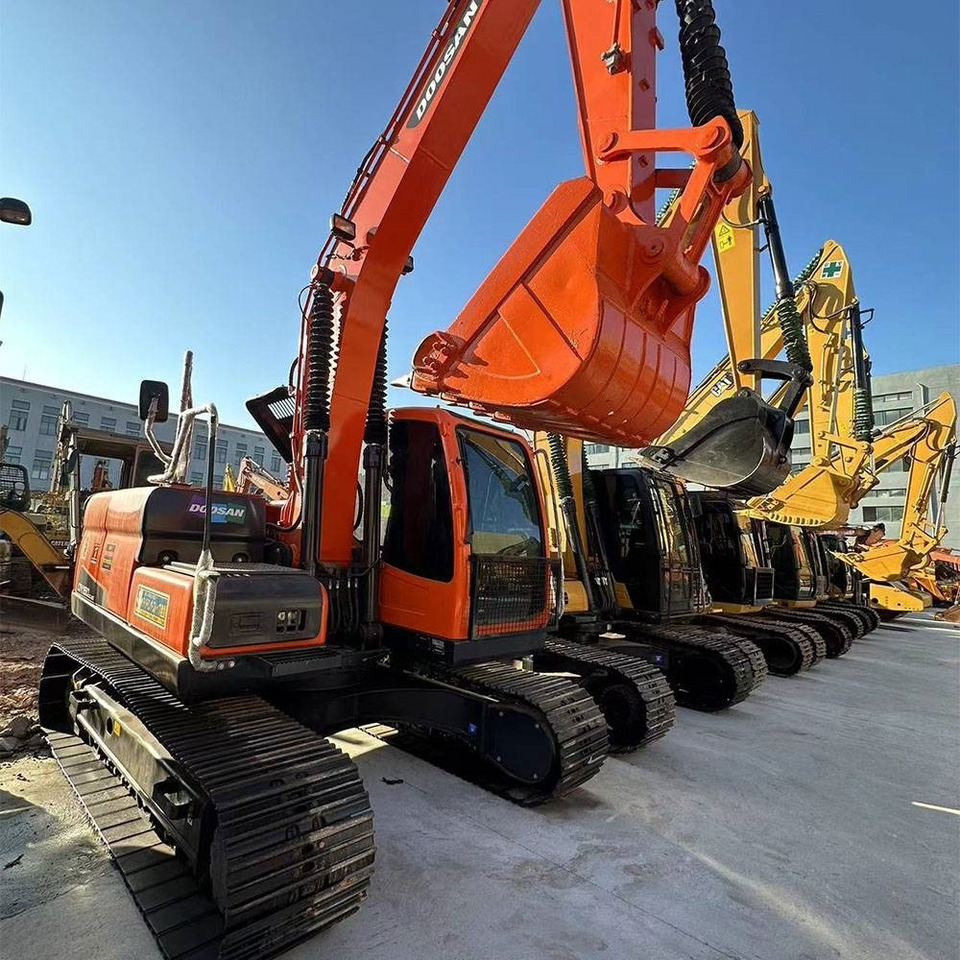 Doosan DX150LC-9C - Гусеничный экскаватор: фото 4 Doosan DX150LC-9C - Гусеничный экскаватор: фото 4