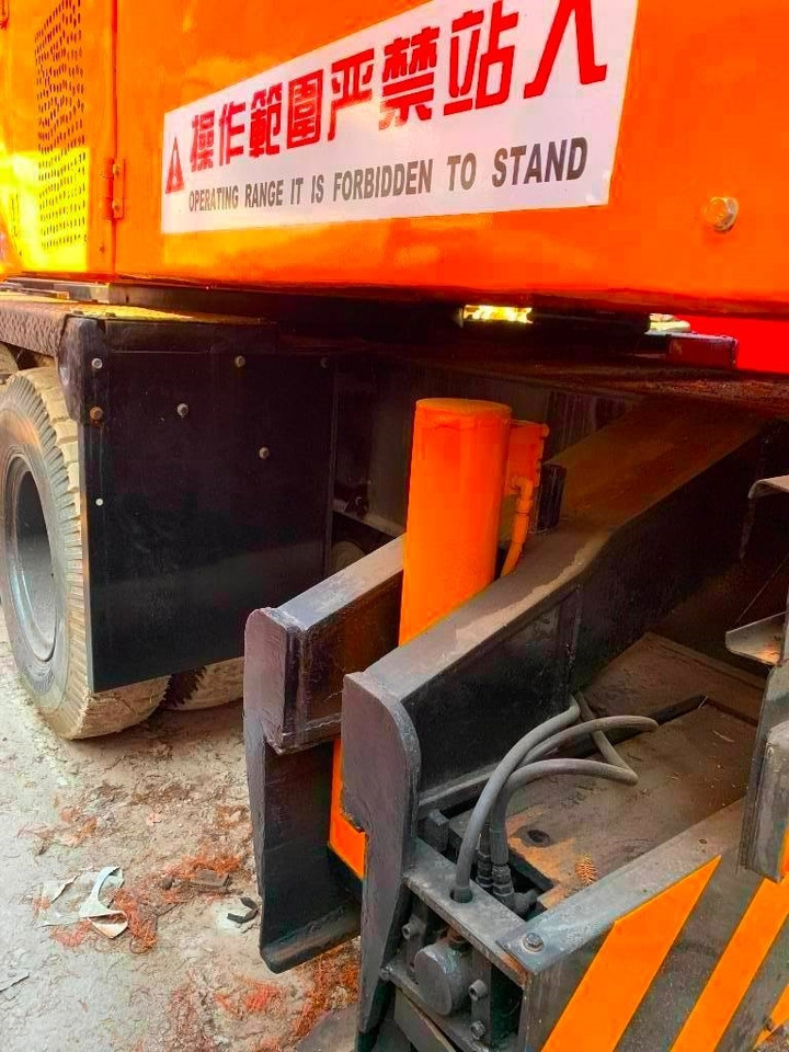 Вседорожный кран Kato NK 250 E: фото 7 Вседорожный кран Kato NK 250 E: фото 7