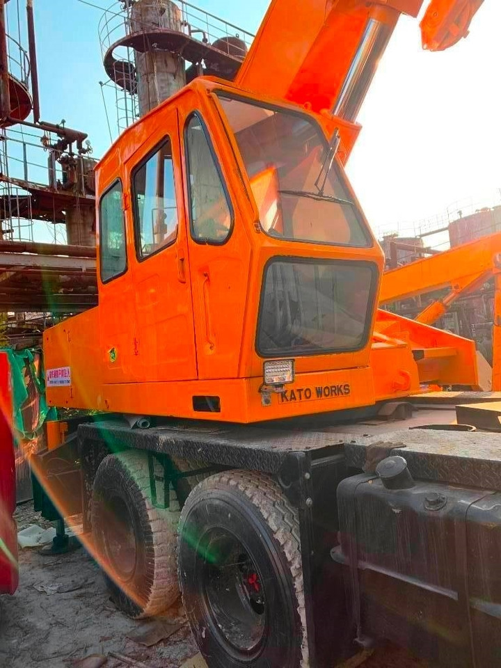 Kato NK 250 E - Вседорожный кран: фото 1 Kato NK 250 E - Вседорожный кран: фото 1