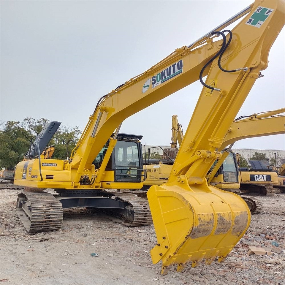 Komatsu PC 200 - Гусеничный экскаватор: фото 2 Komatsu PC 200 - Гусеничный экскаватор: фото 2