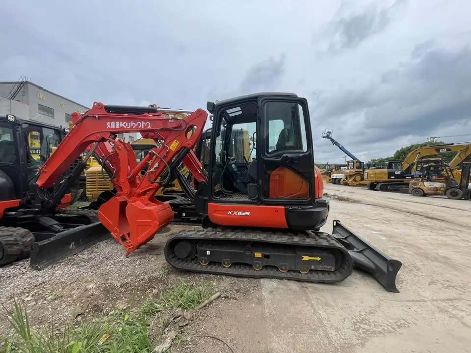 Kubota KX165-5 - Мини-экскаватор: фото 1 Kubota KX165-5 - Мини-экскаватор: фото 1