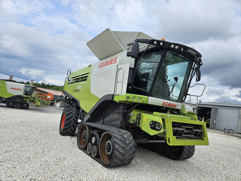 Claas Lexion 770tt - Зерноуборочный комбайн: фото 1 Claas Lexion 770tt - Зерноуборочный комбайн: фото 1
