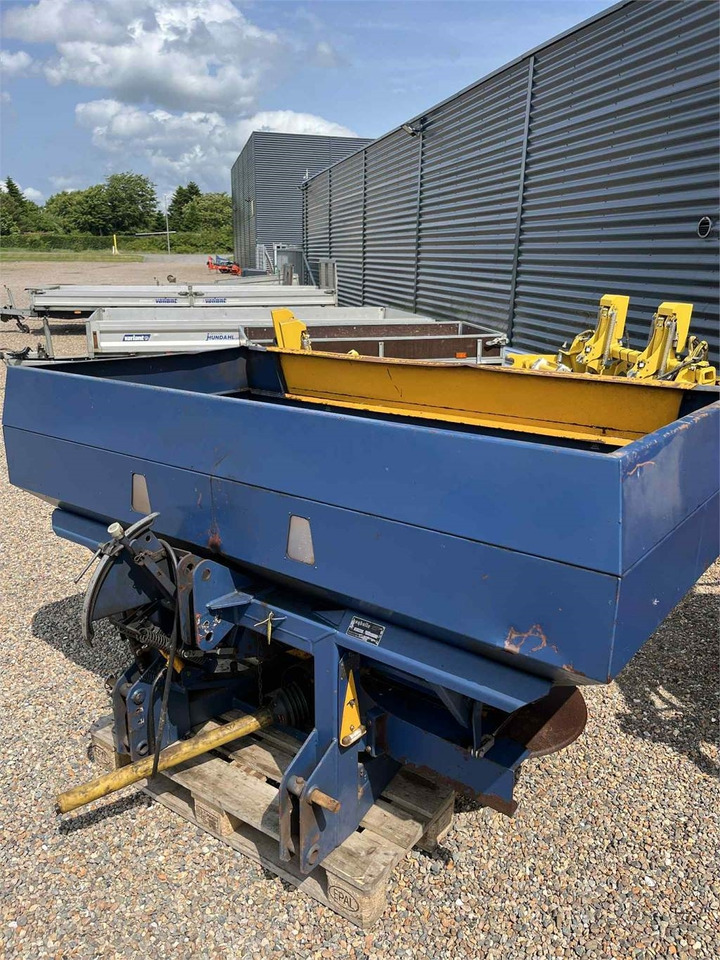 Bogballe E1500 - Техника для внесения удобрений: фото 2 Bogballe E1500 - Техника для внесения удобрений: фото 2