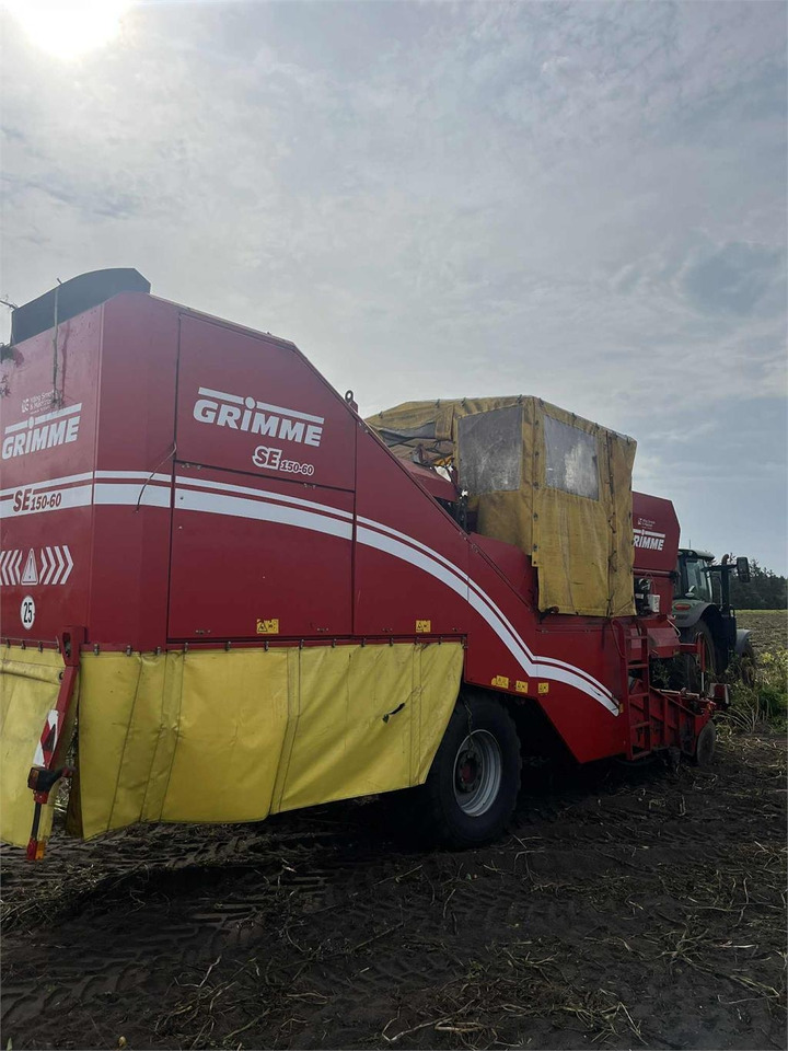 Grimme 150-60 NB HJULTRÆK - Картофелеуборочный комбайн: фото 1 Grimme 150-60 NB HJULTRÆK - Картофелеуборочный комбайн: фото 1