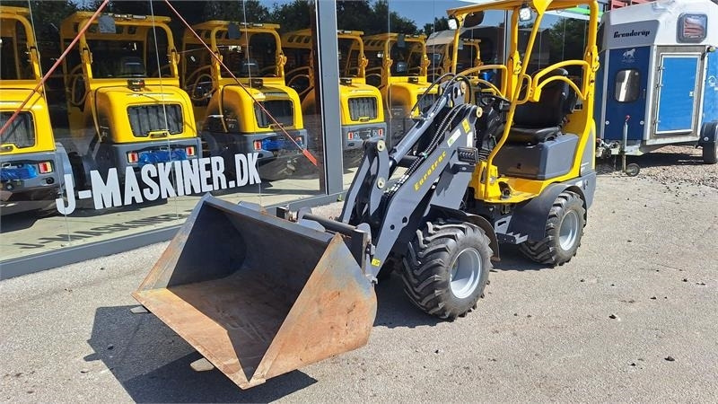 Eurotrac W11 - Компактный фронтальный погрузчик: фото 4 Eurotrac W11 - Компактный фронтальный погрузчик: фото 4