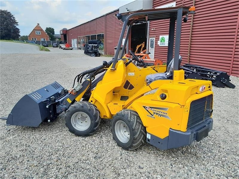 Eurotrac W11 Teleskop - Телескопический фронтальный погрузчик: фото 3 Eurotrac W11 Teleskop - Телескопический фронтальный погрузчик: фото 3