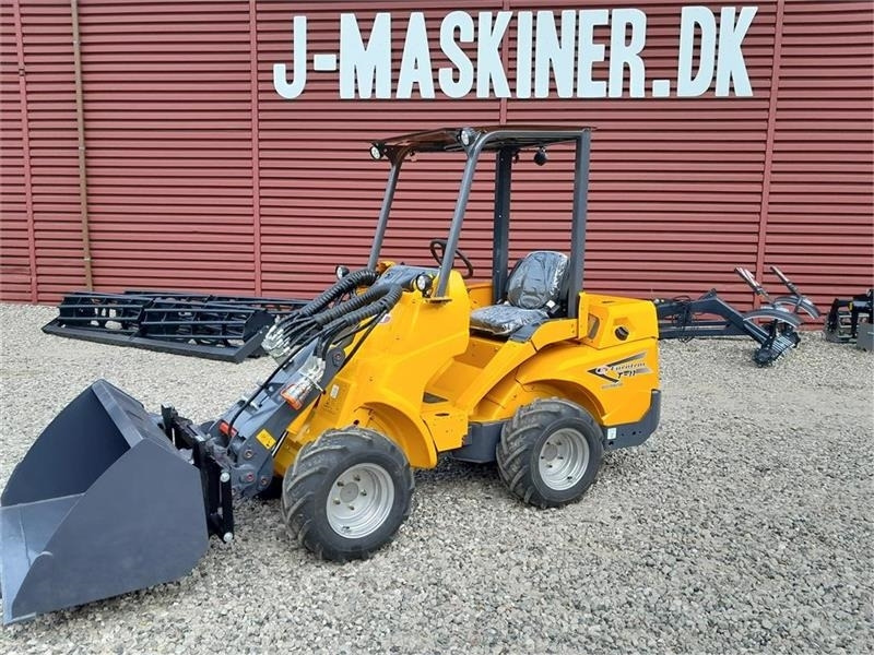 Eurotrac W11 Teleskoparm - Компактный фронтальный погрузчик: фото 2 Eurotrac W11 Teleskoparm - Компактный фронтальный погрузчик: фото 2