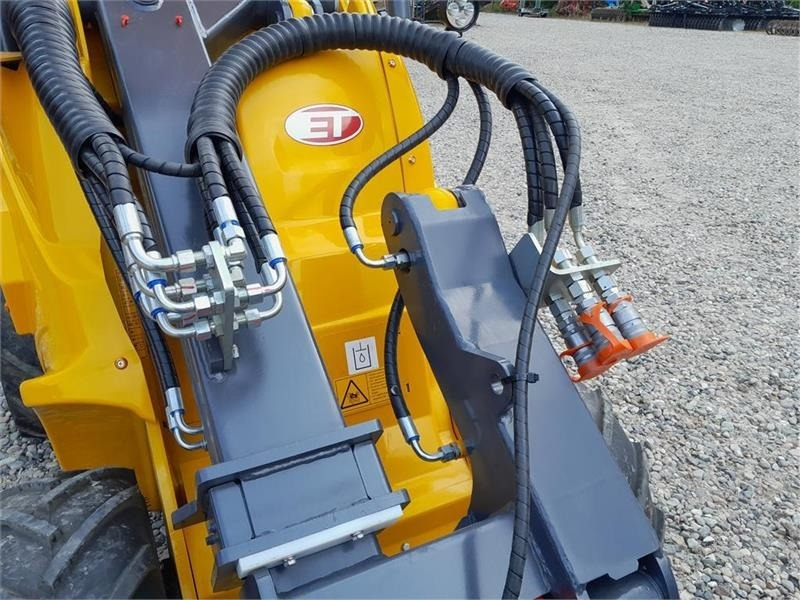 Eurotrac W11 Teleskoparm - Компактный фронтальный погрузчик: фото 5 Eurotrac W11 Teleskoparm - Компактный фронтальный погрузчик: фото 5