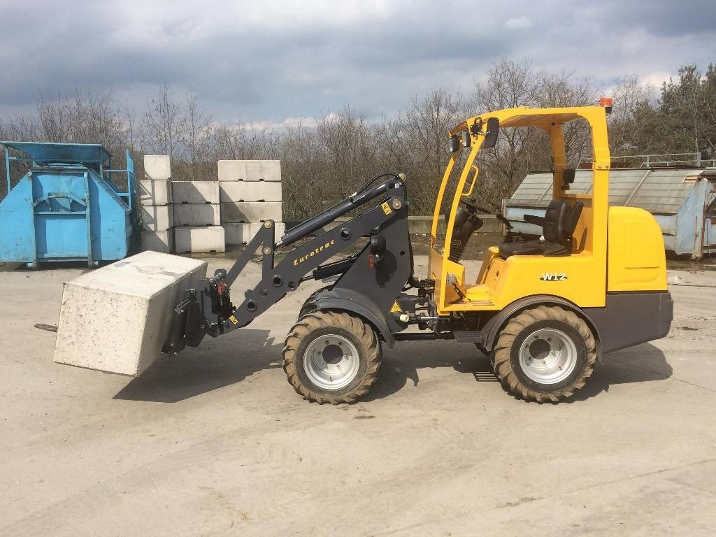 Eurotrac W12 - Компактный фронтальный погрузчик: фото 5 Eurotrac W12 - Компактный фронтальный погрузчик: фото 5