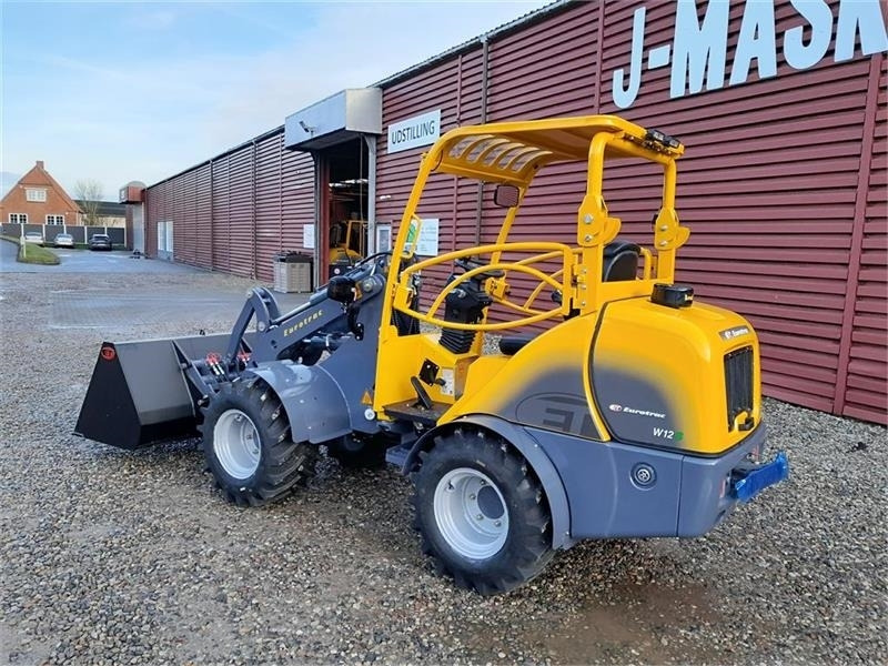 Eurotrac W12S m. mellem arm - Компактный фронтальный погрузчик: фото 3 Eurotrac W12S m. mellem arm - Компактный фронтальный погрузчик: фото 3