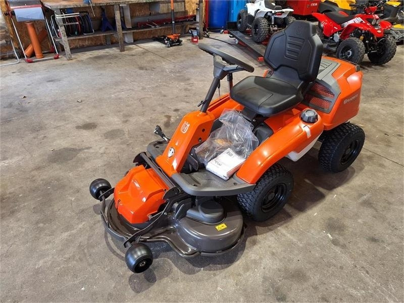 Husqvarna Rider R214 TC 103 cm klipper - Коммунальный трактор: фото 4 Husqvarna Rider R214 TC 103 cm klipper - Коммунальный трактор: фото 4