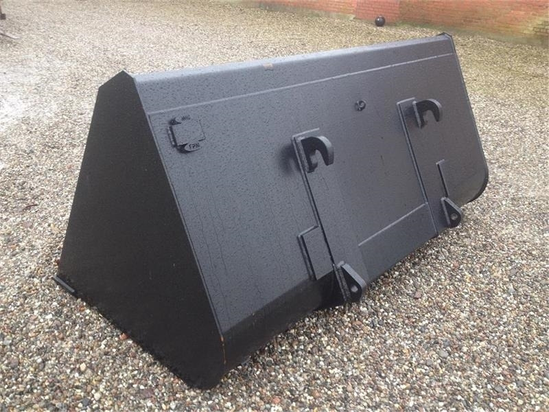 Manitou J-Maskiner Kornskovl - Телескопический погрузчик: фото 2 Manitou J-Maskiner Kornskovl - Телескопический погрузчик: фото 2